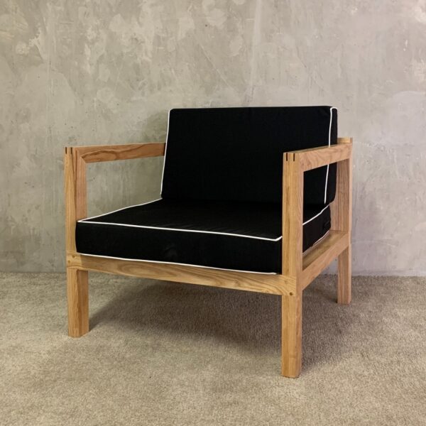 Denver Single Seater With Cushion