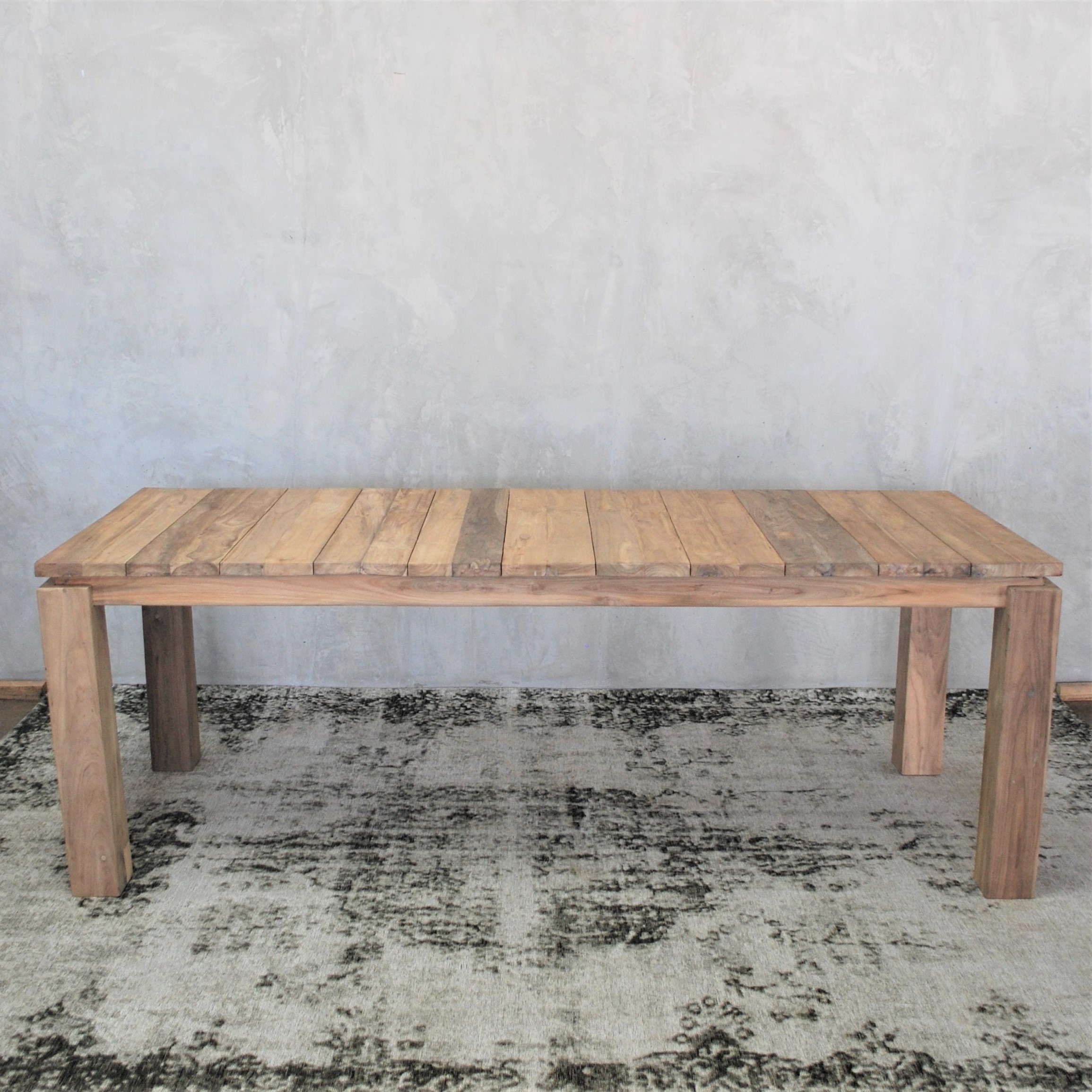 Fortema Dining Table