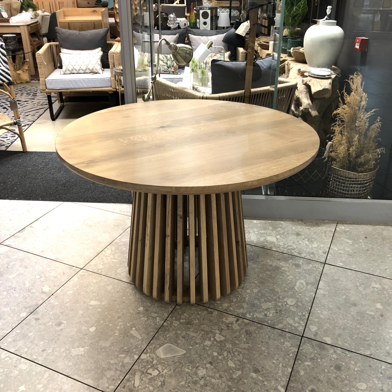 Finlay Dining Table - Image 2