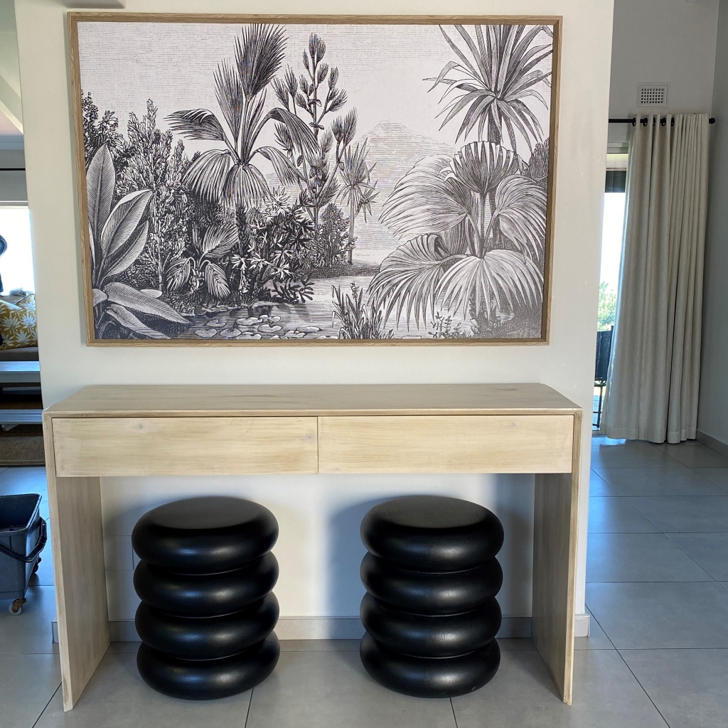 Shaka Desk